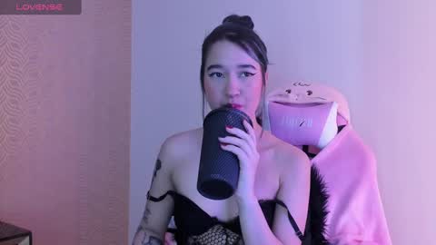 Lilith online show from February 4, 2:17 am