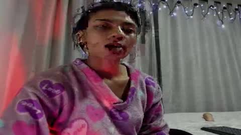 lilithsabeth online show from April 6, 5:08 am