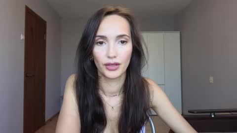 Lillian online show from September 19, 10:19 am