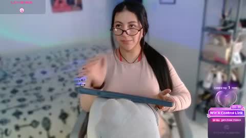 lillith_777 online show from July 22, 4:53 pm