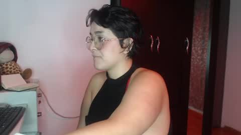 lillith online show from April 13, 2:49 am