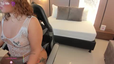 L I L L Y online show from November 3, 12:28 pm