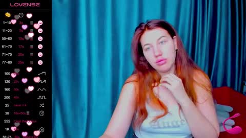 Snapshot of lillylover_ chatting on September 29, 2:21 am lillylover_ online show from September 29, 2:21 am