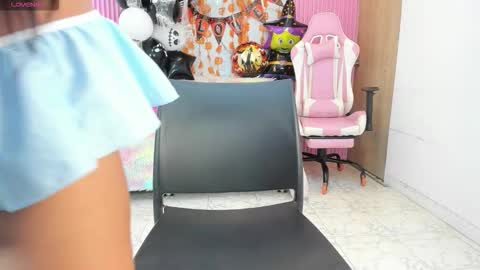 Snapshot of lillyy16 chatting on October 21, 11:26 am lillyy16 online show from October 21, 11:26 am