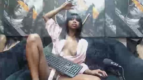 lilmissbaddiexxx online show from May 23, 3:02 am