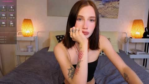 Jesse and Grace online show from December 14, 10:39 pm