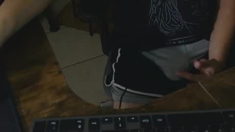 liltorobull online show from November 30, 6:42 am