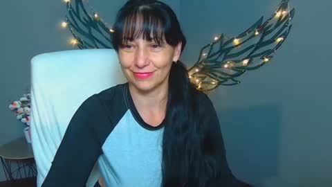 lilugrants online show from July 10, 12:37 am