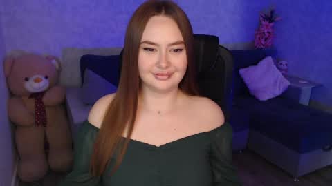 lily_baker_ online show from June 18, 9:14 am
