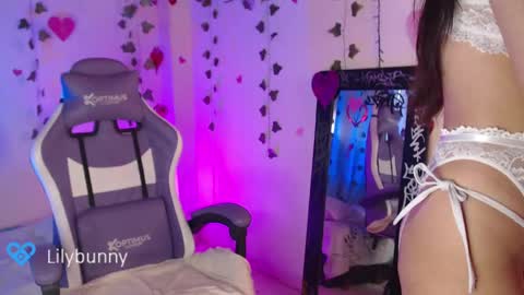 Snapshot of lily_bunny_1 chatting on February 13, 4:07 pm Fansly LilyBunny- help me reach 50 thumbs up online show from February 13, 4:07 pm