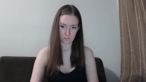 lily_love_x online show from March 12, 5:44 am