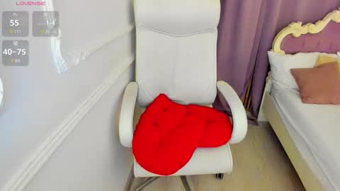 Lily online show from February 26, 4:05 am