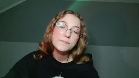 small lily online show from February 4, 6:12 pm