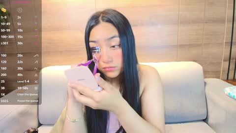 lily_waist online show from April 9, 3:21 am