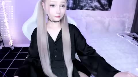 Lily online show from July 31, 1:06 am