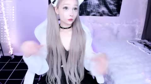 Lily online show from August 1, 3:19 am