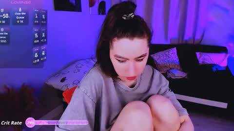 LILY online show from December 20, 7:59 am