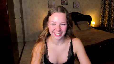 lilyeblake online show from February 8, 10:41 am