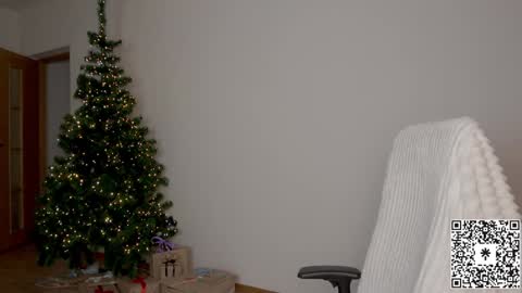 Lily   online show from December 27, 2:43 pm