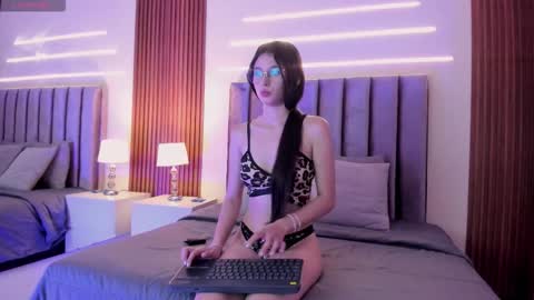 Lili online show from March 11, 12:41 pm