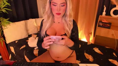 IM YOUR TRUE GODESS Lilymonstercock online show from March 17, 1:27 pm