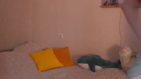 lilyred25 online show from March 13, 12:08 pm