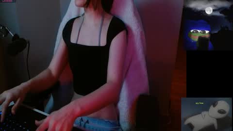 Lily Rone online show from November 13, 10:29 am