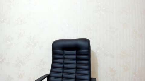    online show from January 13, 10:25 am