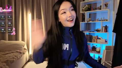 Lin Use menu to play with me  online show from June 7, 6:02 pm