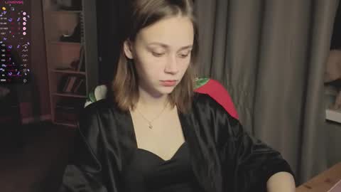 Scarlet online show from February 14, 5:04 pm