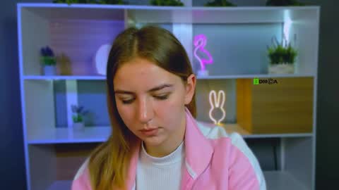 lina_moone online show from April 24, 7:10 am