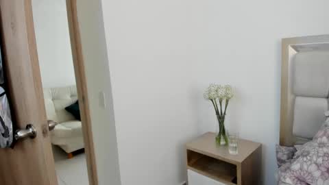 lina  online show from October 9, 10:04 pm