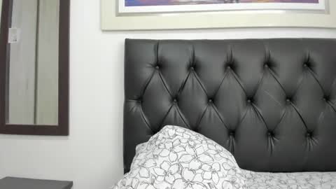 lina  online show from January 21, 7:39 pm