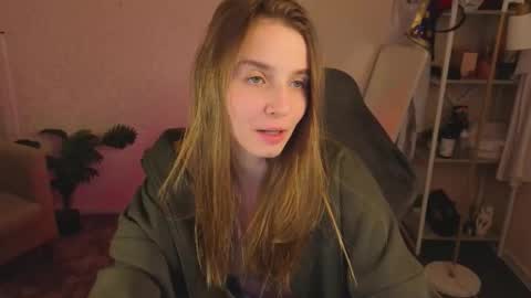 LINA online show from March 27, 1:44 am