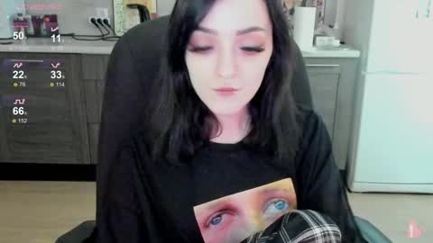 Lina 3  1715622743 online show from September 10, 7:20 am