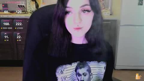 Lina 3  1715622743 online show from September 30, 9:09 am