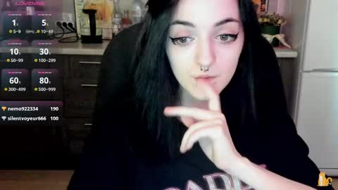 Lina 3  1715622743 online show from February 25, 10:48 am