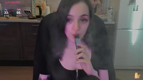 Lina 3  1715622743 online show from September 25, 8:32 am