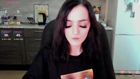 Lina 3  1715622743 online show from September 11, 8:04 am