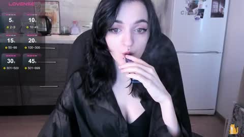 Lina 3  1715622743 online show from March 10, 7:45 am