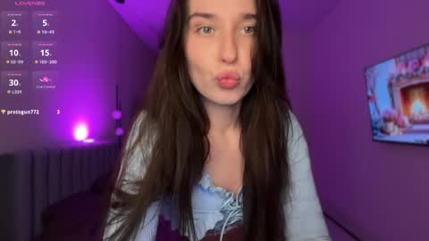 Lina online show from May 23, 6:15 pm