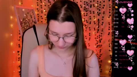 Lina online show from April 8, 5:10 am