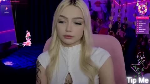 I am Lina online show from May 7, 10:55 am