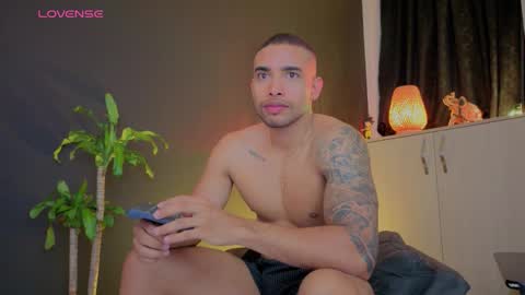 lincom amith online show from November 11, 10:23 pm