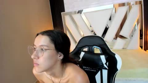  Linda  online show from November 23, 6:50 pm