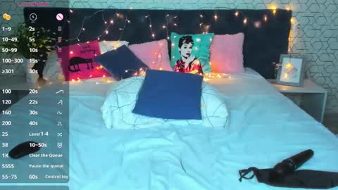 Linda  GMT2 Mon Tu Fri Sa Su  0300am-1000 am online show from January 30, 4:06 am