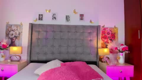 Linda Fosterr online show from May 30, 8:51 pm