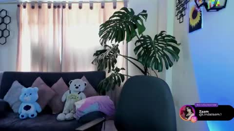   online show from March 13, 5:49 pm