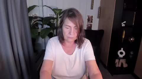 Linda online show from July 24, 1:41 pm