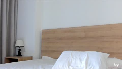 lindamei online show from February 26, 1:36 am